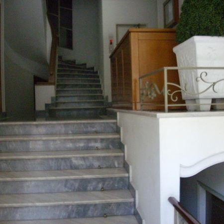 Lilly'S Appartments Atene Esterno foto